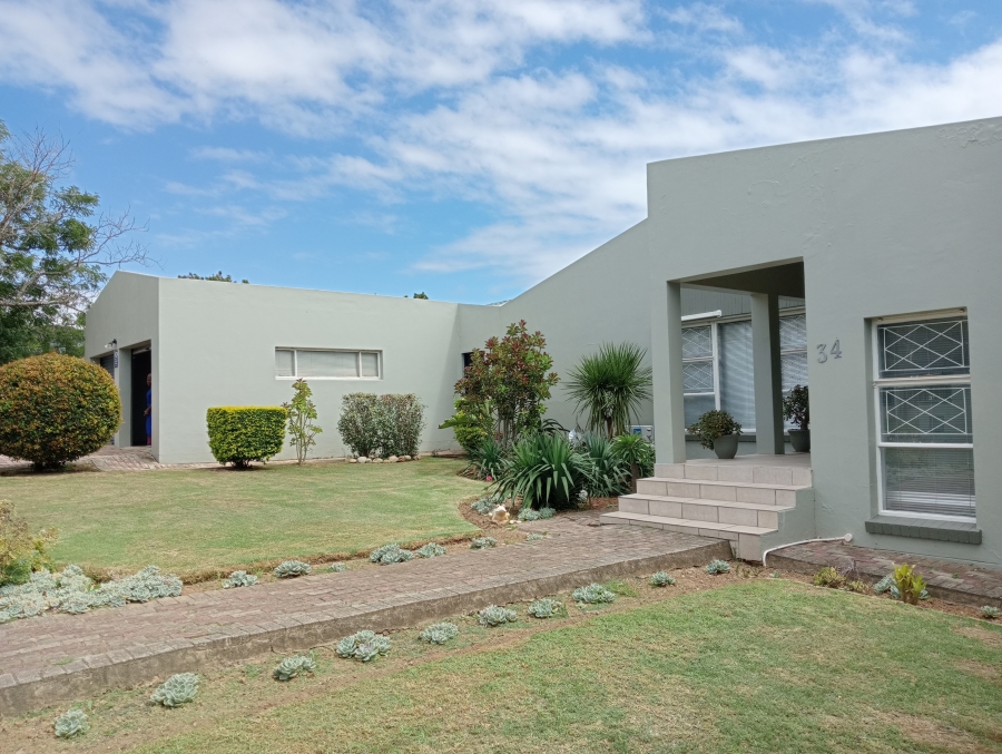 3 Bedroom Property for Sale in Campher Park Eastern Cape